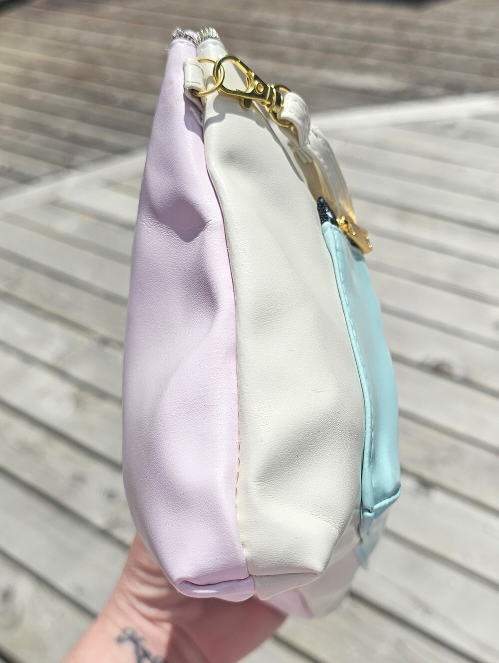 🔥JAPANESE EXCLUSIVE🔥 Banner Barrett Clutch-Style Bi-Color Pouch - Picture 2 of 13